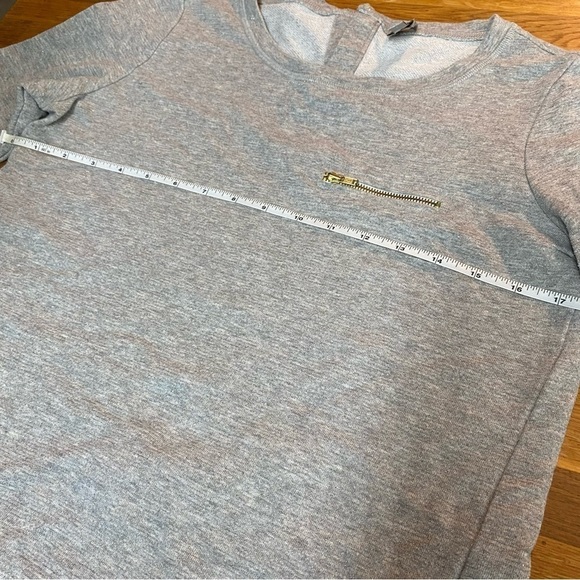 Tristan Women Sparkling Gray Sweater Gold Details Chiffon Size Small - Picture 10 of 10